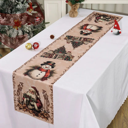 Mesa de Navidad decorada con camino de mesa